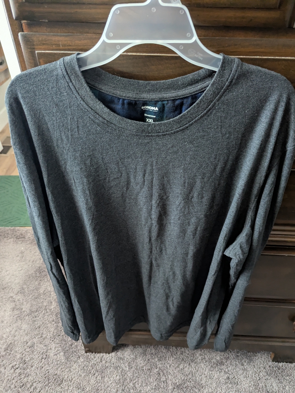 Sonoma Men’s Charcoal Gray Long-Sleeve Crewneck Tee